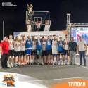 &Sigma;&tau;&eta;&nu; &Tau;&rho;ί&pi;&omicron;&lambda;&eta; &ldquo;έ&pi;&epsilon;&sigma;&epsilon;&rdquo; &eta; &alpha;&upsilon;&lambda;&alpha;ί&alpha; &tau;&omicron;&upsilon; 3&times;3 &Delta;&Epsilon;&Eta; Street Basketball (pics, vid)